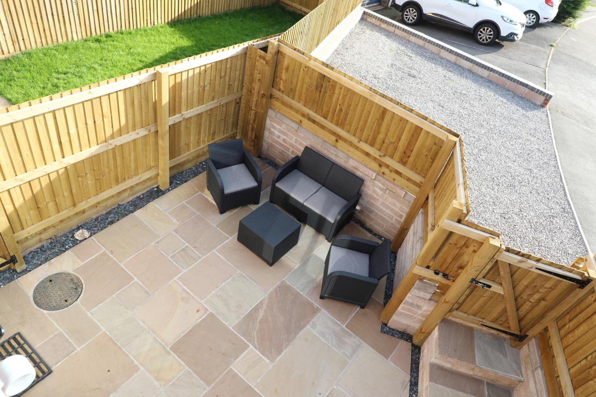 Modern, Two Double Bedroom House With Free Parking Chepstow Exterior photo