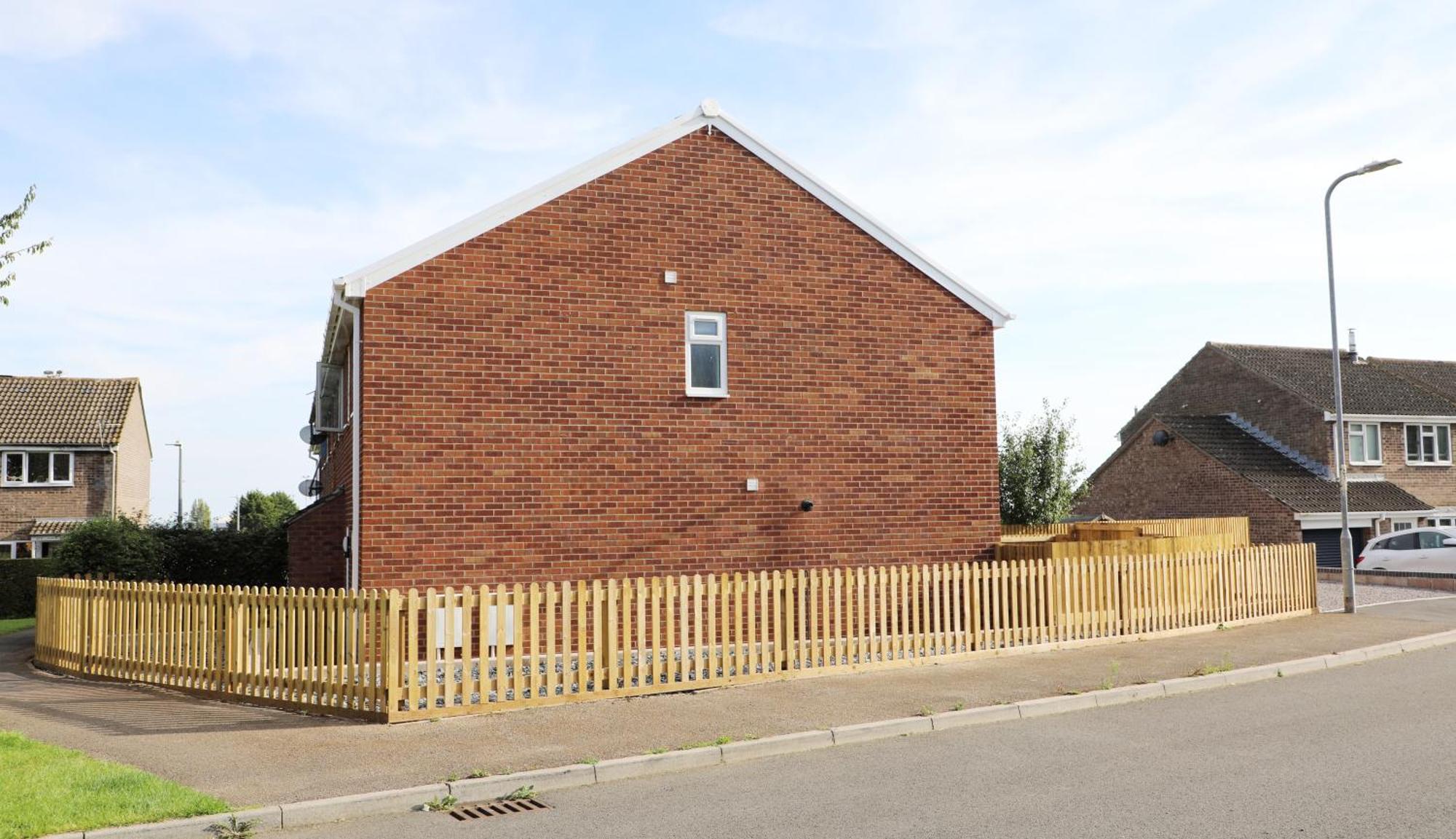 Modern, Two Double Bedroom House With Free Parking Chepstow Exterior photo